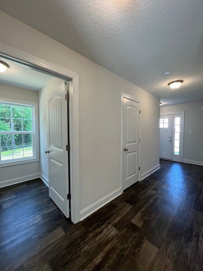 Building Photo - Welcome to Sterling Farms!