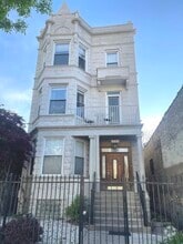 Building Photo - 5532 N Broadway