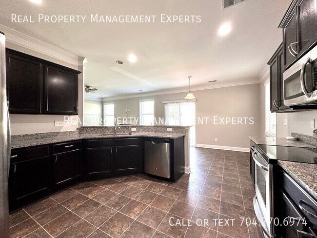 Building Photo - 406 Knothole Ln