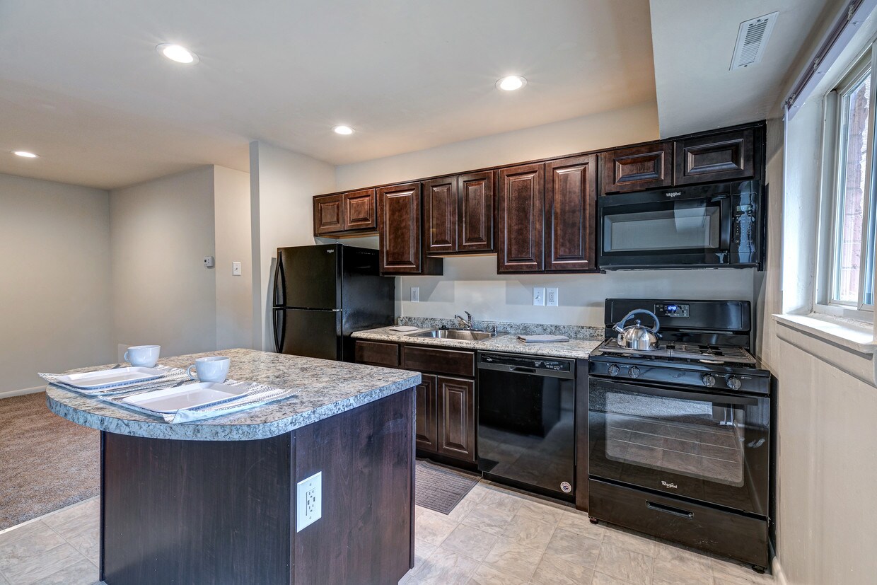 Walker Manor Apartments Baltimore, MD