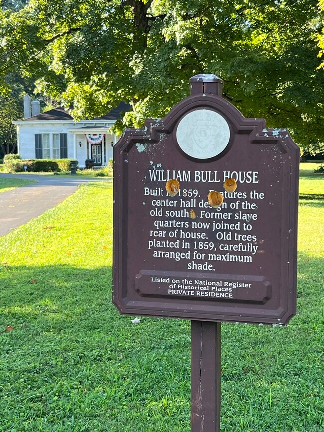 Building Photo - 11918 Old Shelbyville Rd