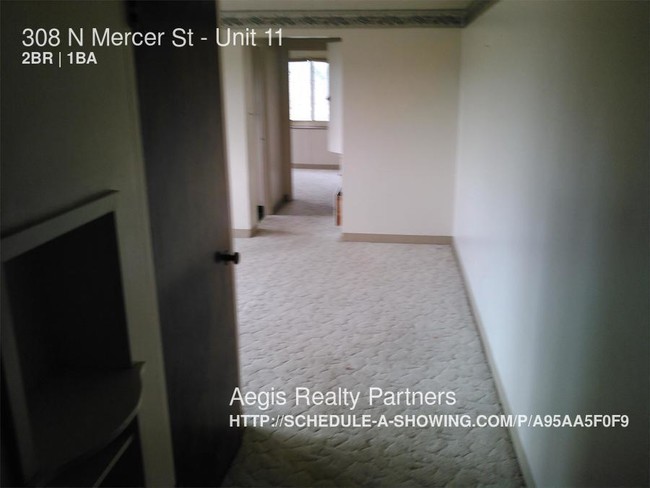 Building Photo - 308 N Mercer St