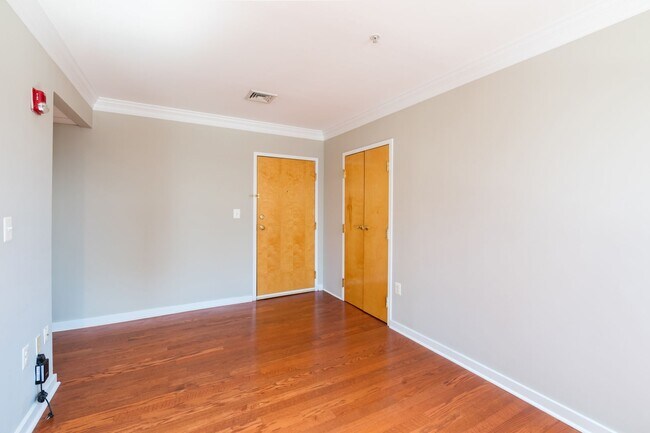 Foto del edificio - One Bedroom Rittenhouse Condo