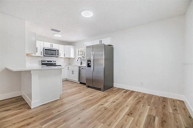 Foto del edificio - 8107 N 11th St
