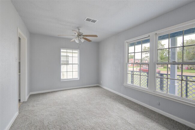 Foto del edificio - 1427 W 6th St