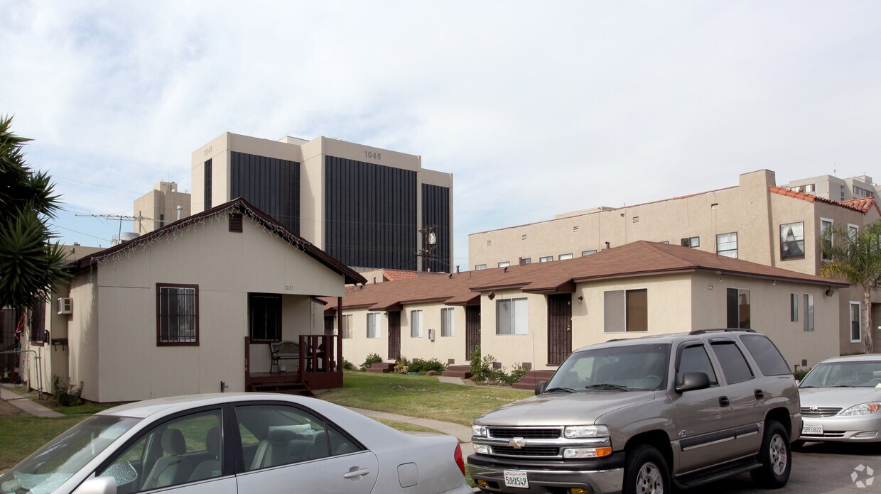 Building Photo - 1025 Lime Ave