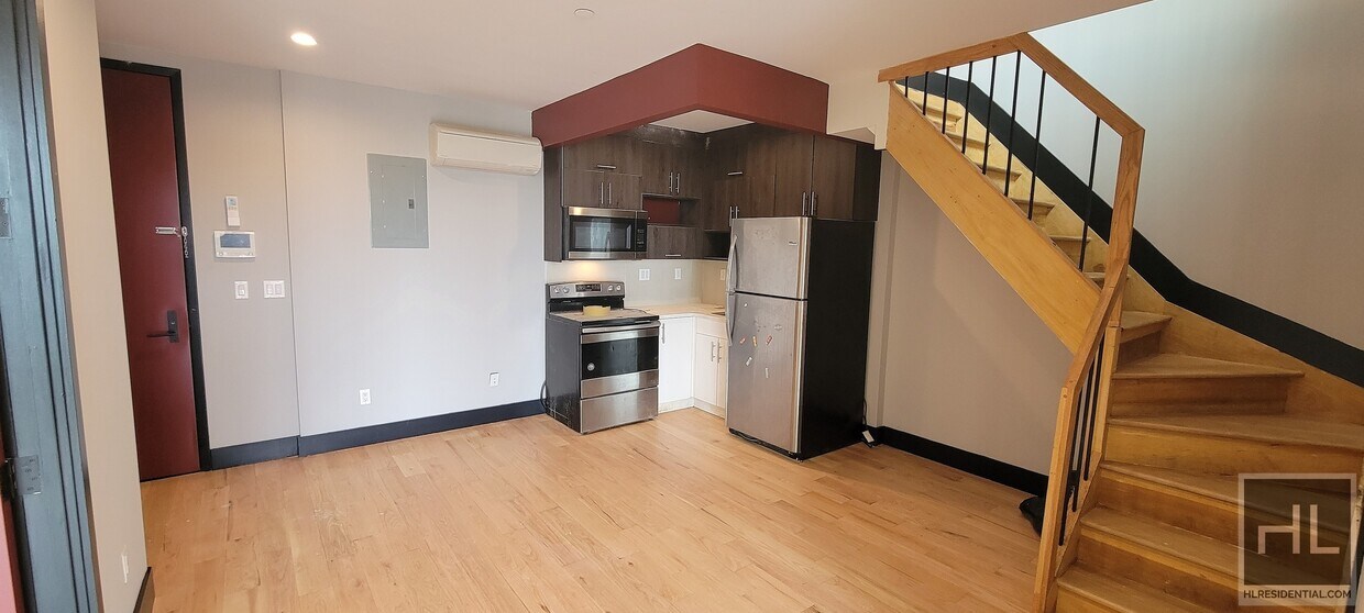 Foto principal - 169 HULL STREET
