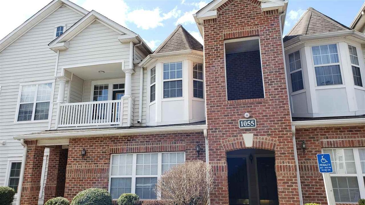 1055 Weybridge Ct Unit 301, Charlottesville, VA 22911 Condo for Rent
