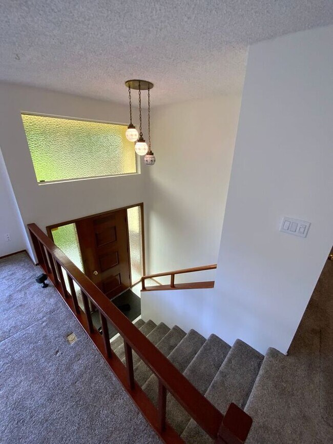 Foto del edificio - Fox Island home 3bdr 2 bath 2 car gar