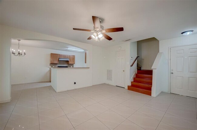 Building Photo - 8011 Dairy View Ln