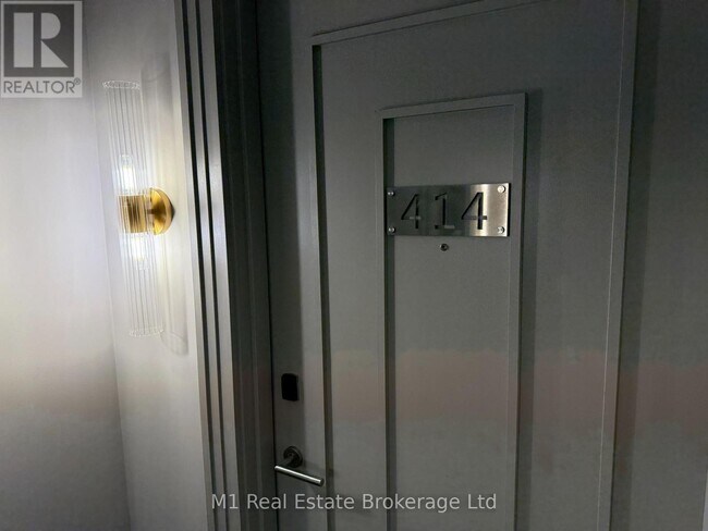 Building Photo - 73 Arthur St S