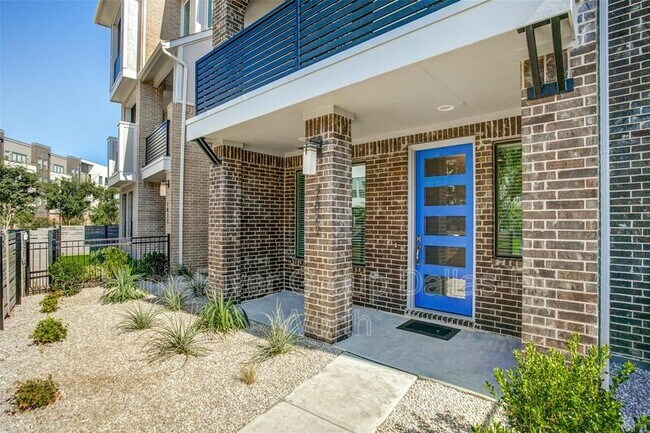 Building Photo - 7827 Verona Pl