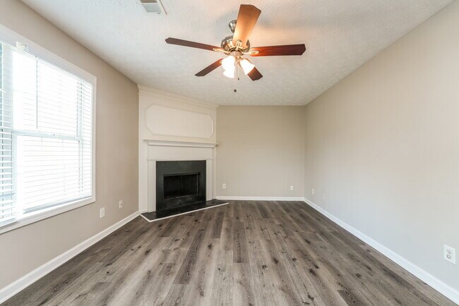 Foto del edificio - 2249 Ligney Creek Ln