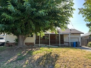 Building Photo - 1559 Boynton Ave