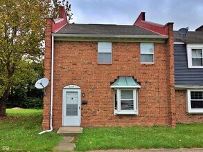 Building Photo - 6314 Commons Dr