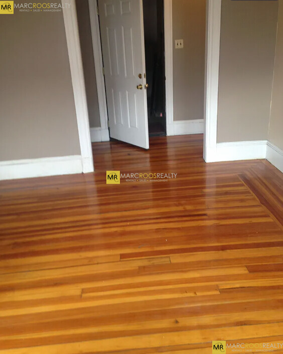 Foto principal - 49 Conwell Ave