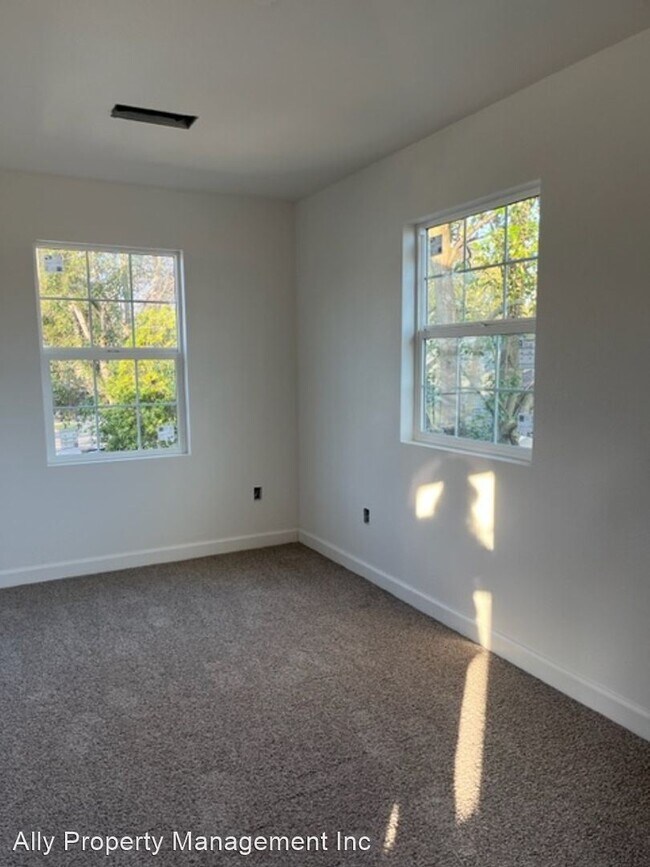 Building Photo - 2 br, 2 bath House - 705 5th Street B