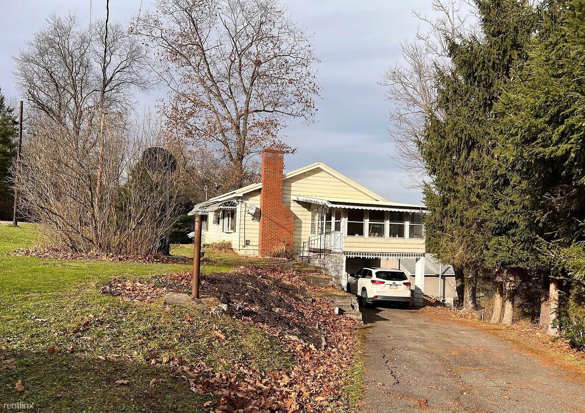 Foto principal - 2 br, 1 bath House - 2215 Harmony Rd