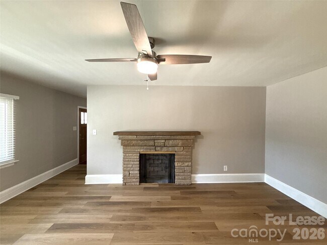 Foto del edificio - 833 Mohigan St