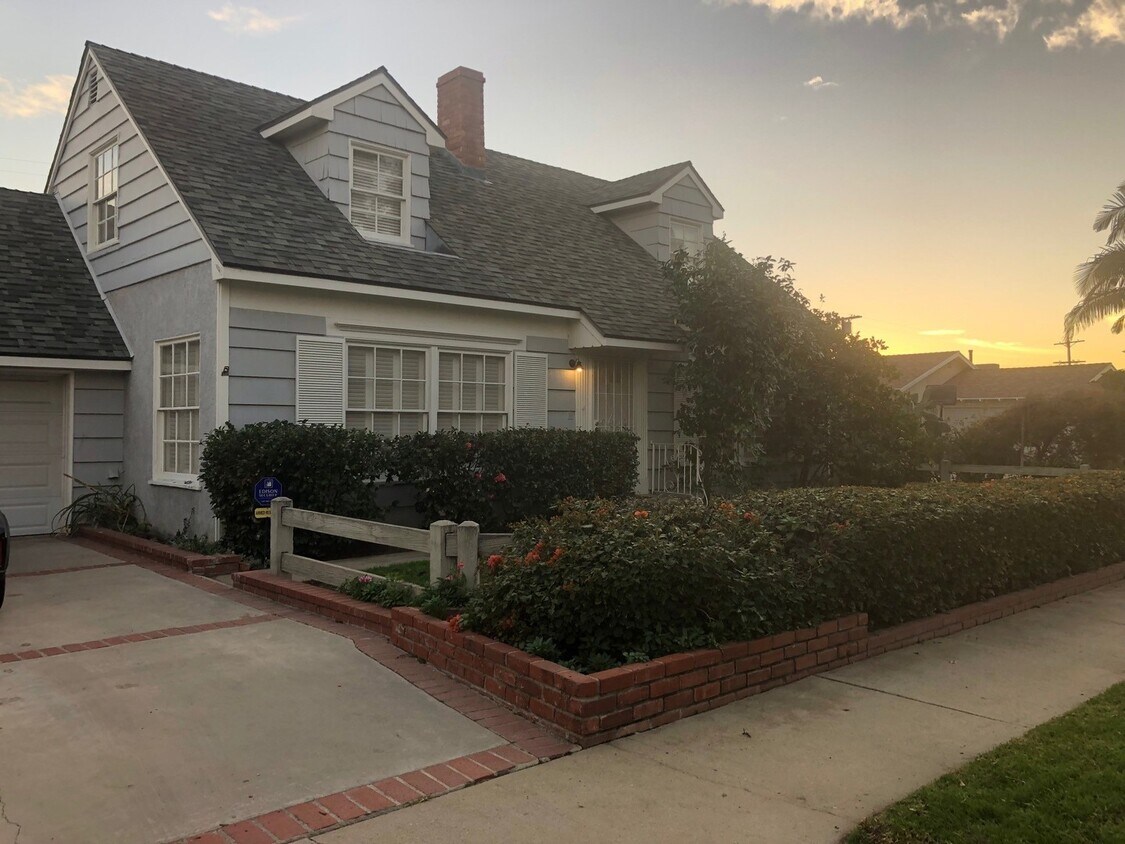 Gigantic Cozy Home with pool for rent in N... Apartments in Los