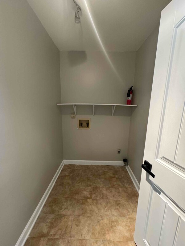 Building Photo - 1100 Hadrian Dr