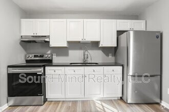 Building Photo - 108 Fox Den Ct