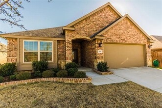Building Photo - 900 Lake Cypress Ln