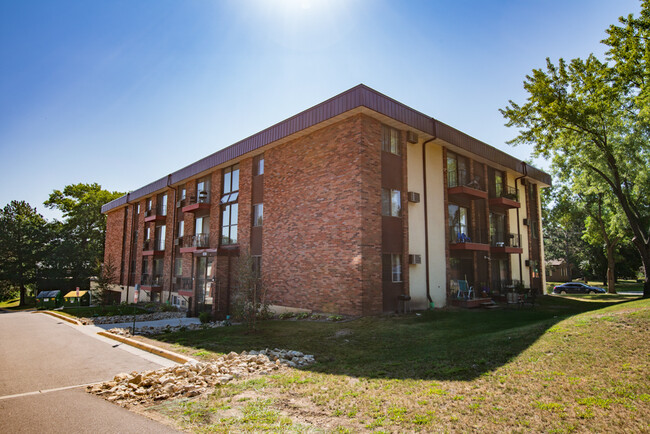 Building Photo - Lily Lake Terrace Apartments