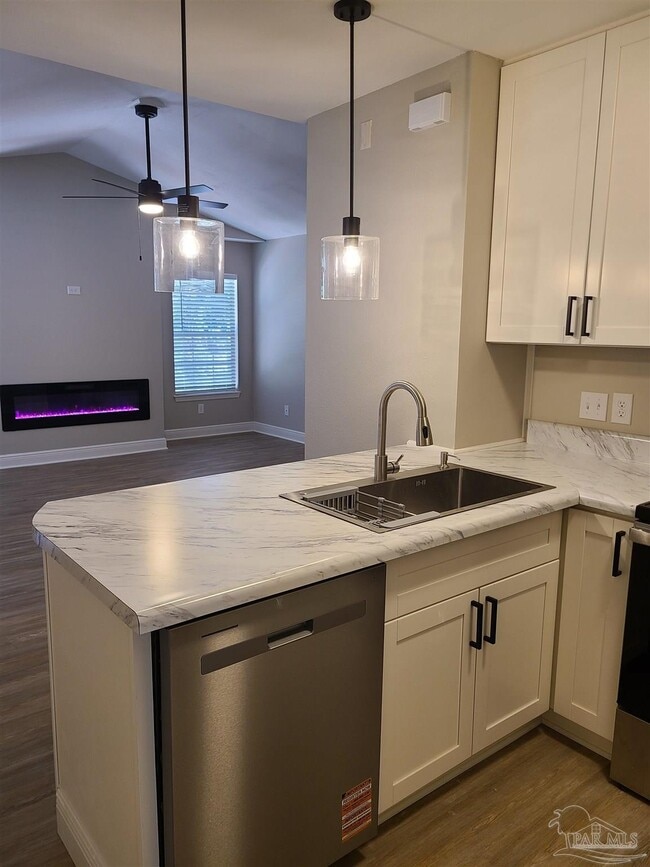 Building Photo - 501 E Burgess Rd