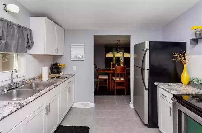 Foto del edificio - 1324 E 37th St