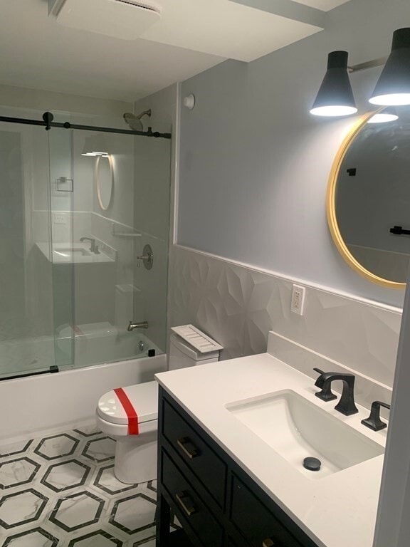 Foto del edificio - 30 Cameron Ave