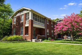 Exterior - Harbert Court Apartments - Central Gardens