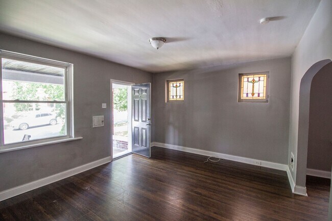 Foto del edificio - 3954 Potomac St