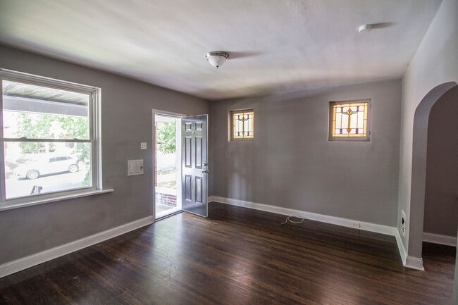 Building Photo - 3954 Potomac St