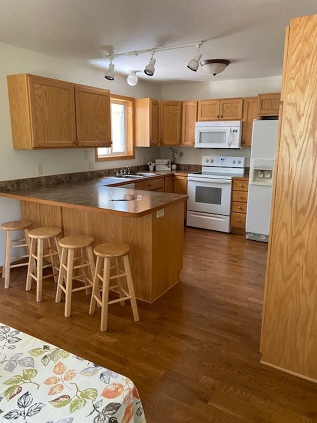 33777 Dancing Bear Dr, Crosslake, MN 56442 House Rental in Crosslake