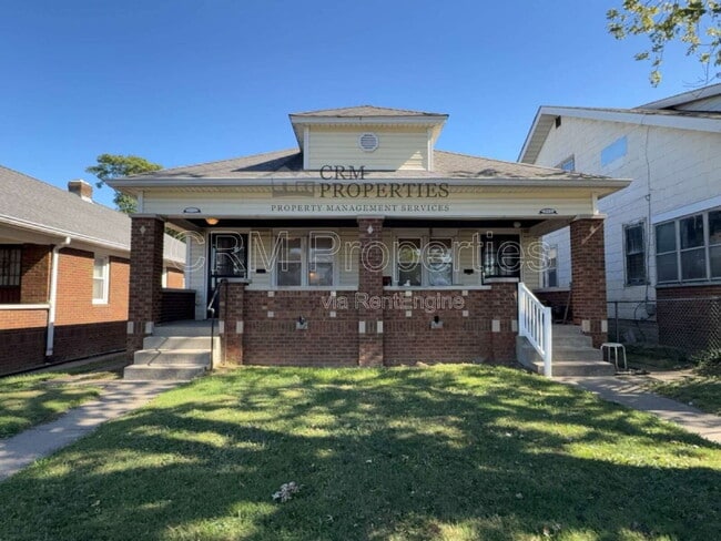 Photo - 933 N Linwood Ave Townhome