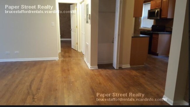 Foto del edificio - 2527 E 76th St