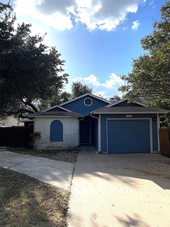 Primary Photo - 12702 Acadian Trail
