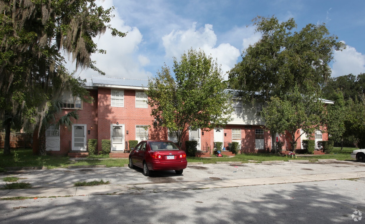 200 S 16th St, Palatka, FL 32177 Apartments in Palatka, FL