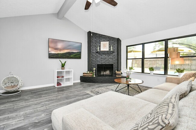 Foto del edificio - 5706 Sunnygate Dr