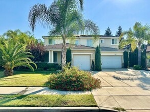 Building Photo - 808 Rosewood Ave