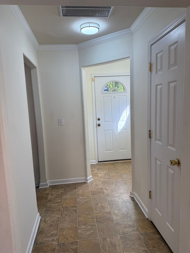 Foto del edificio - 2809 Fountaingrass Ln