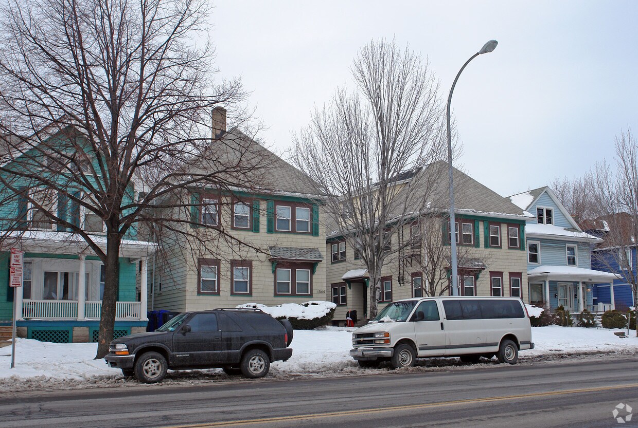 Primary Photo - 1345 Dewey Ave