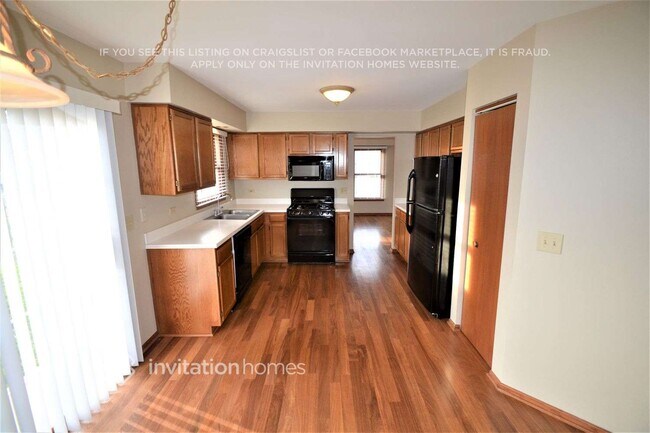 Foto del edificio - 1445 Woodscreek Cir