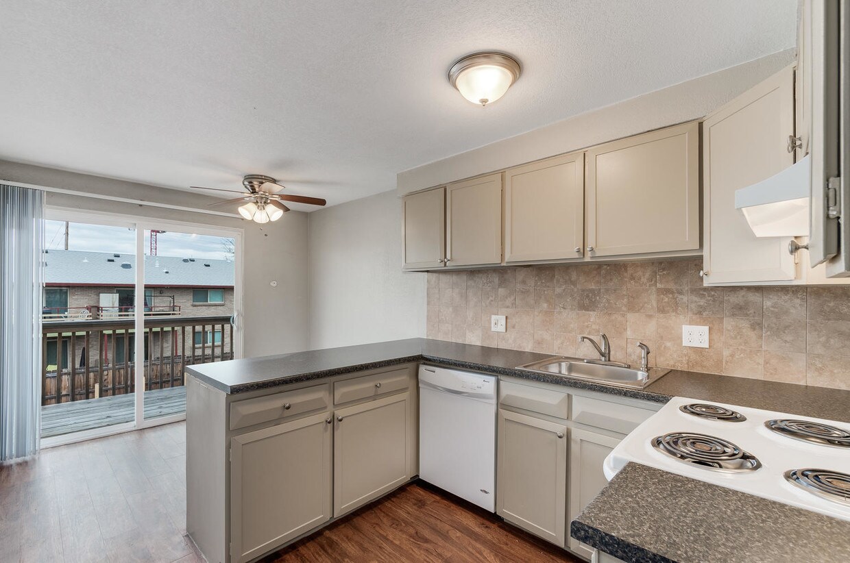 Foto principal - 6464 W 13th Ave