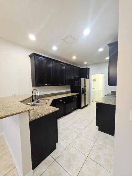 Foto del edificio - 1248 Turnbridge Dr