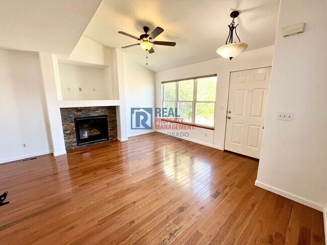 Foto del edificio - 4353 Witches Hollow Ln