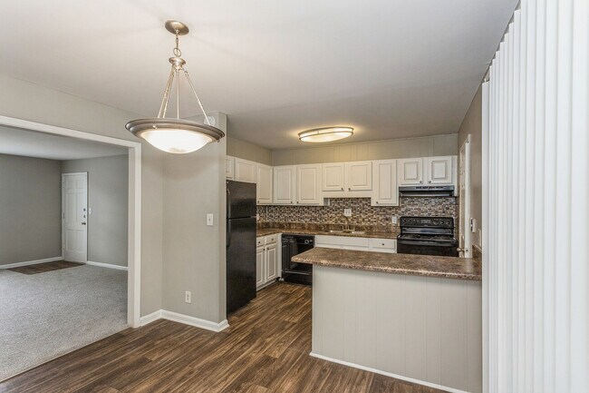 Foto del edificio - ReNew Chastain