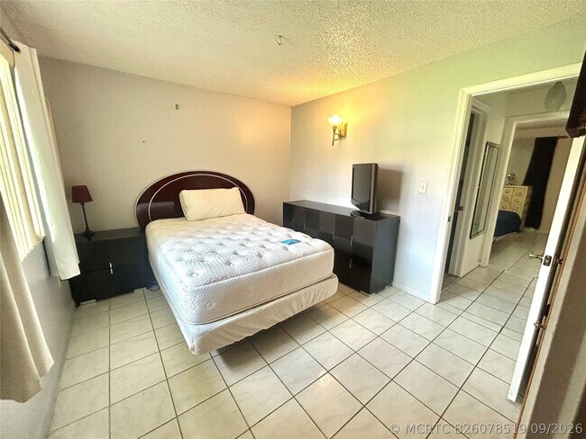 Foto del edificio - 6100 Forest Hill Blvd