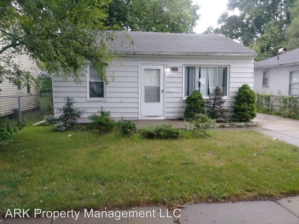 Primary Photo - 3 br, 1 bath House - 21043 Sunset Avenue
